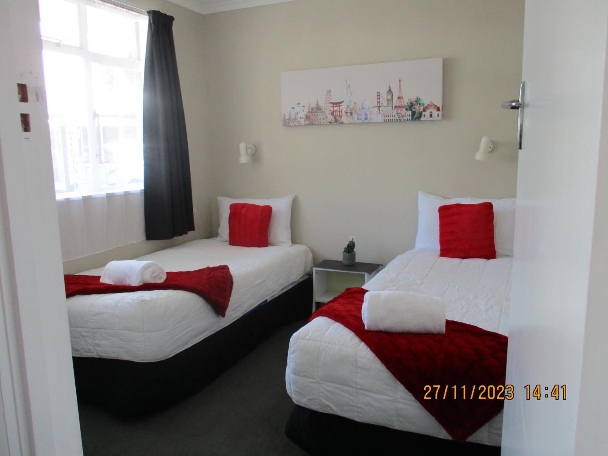 High Street Living Motel Піктон Екстер'єр фото