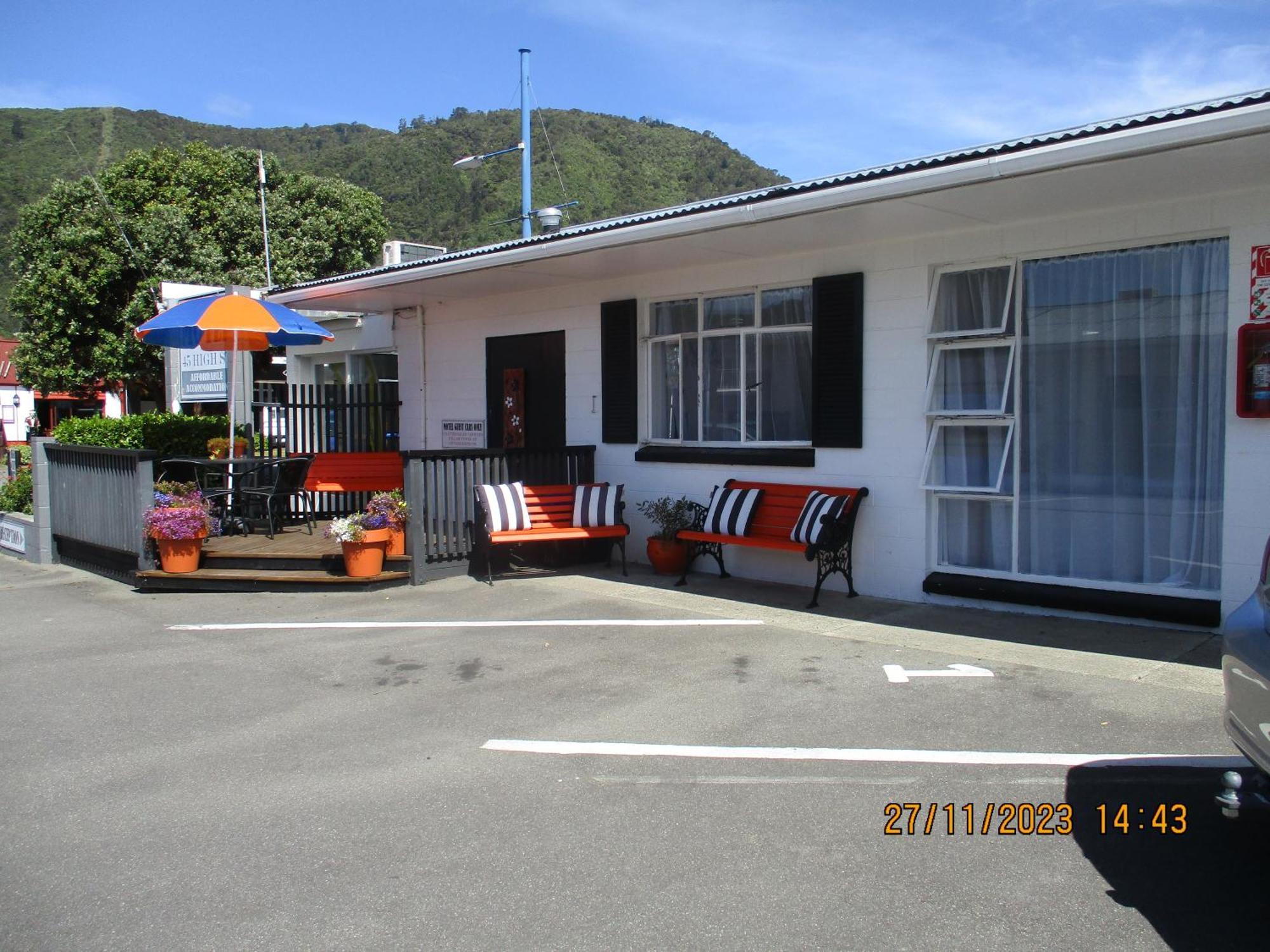 High Street Living Motel Піктон Екстер'єр фото