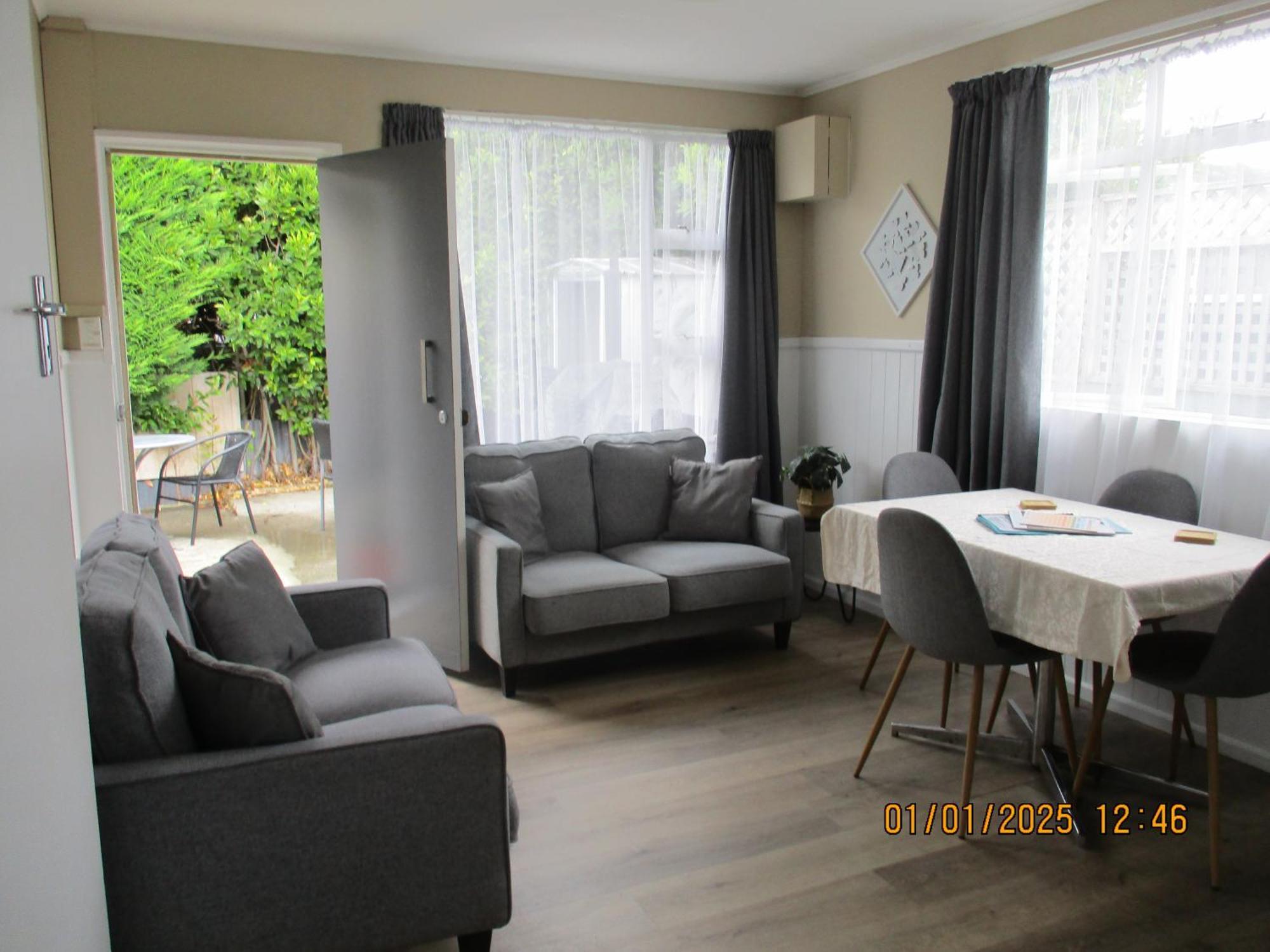 High Street Living Motel Піктон Екстер'єр фото