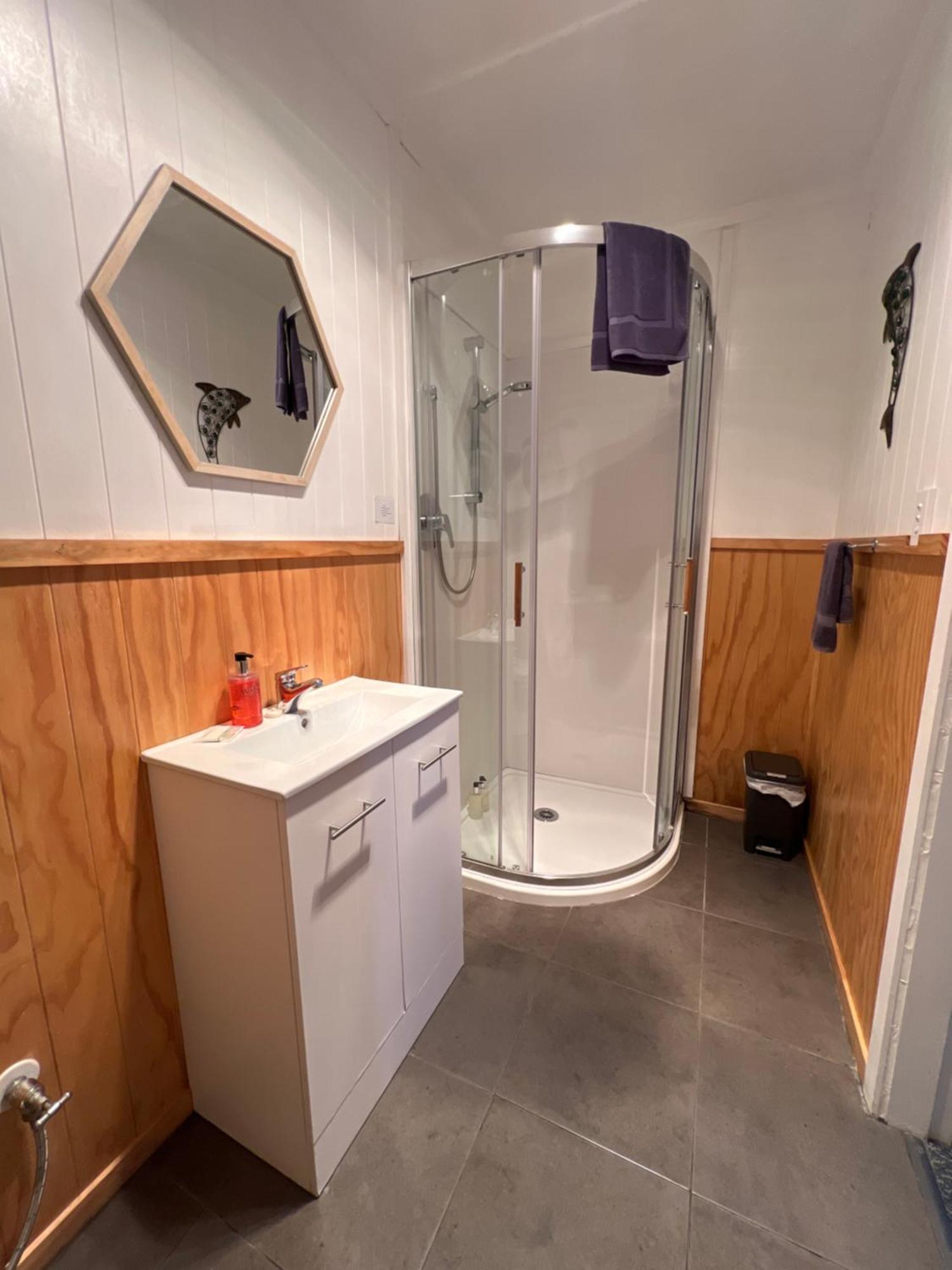High Street Living Motel Піктон Екстер'єр фото
