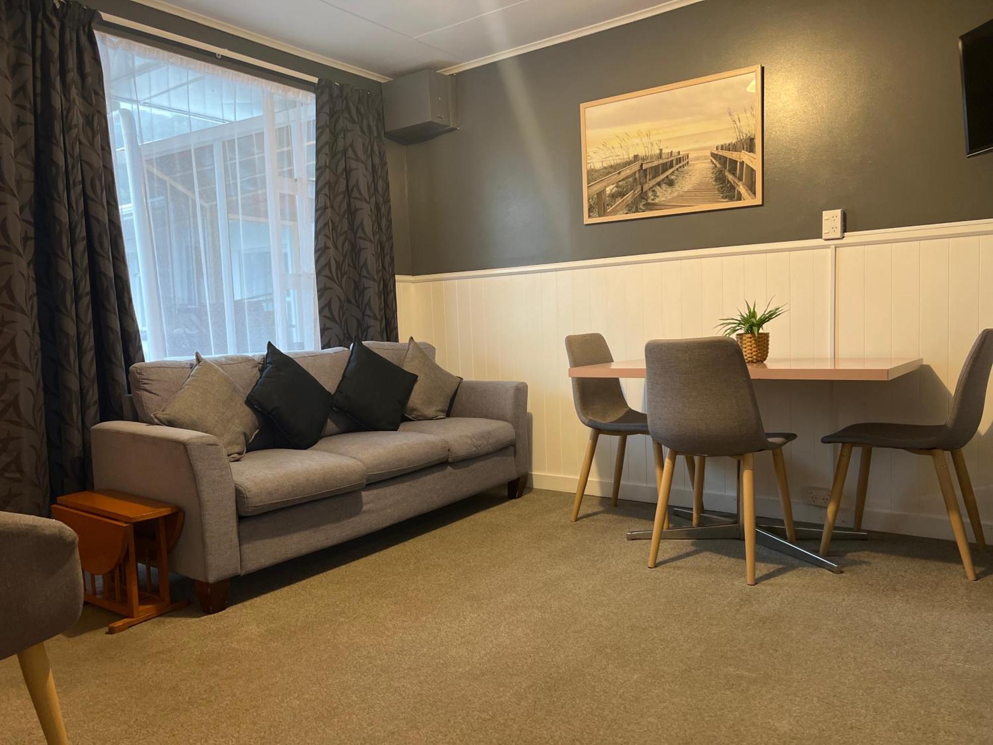 High Street Living Motel Піктон Екстер'єр фото