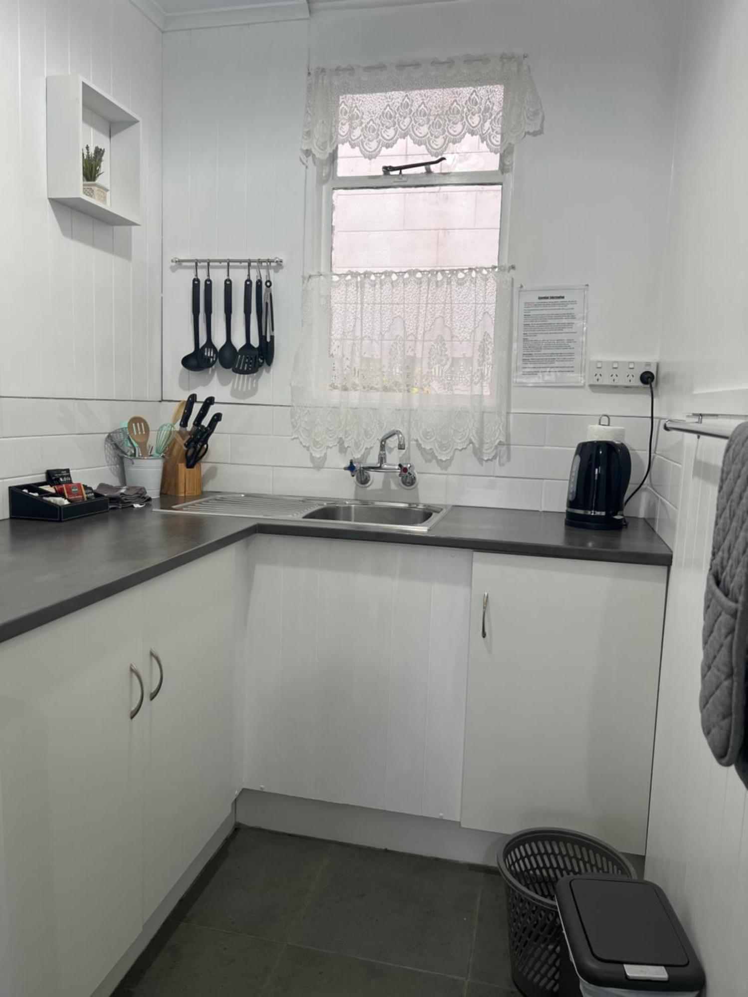 High Street Living Motel Піктон Екстер'єр фото
