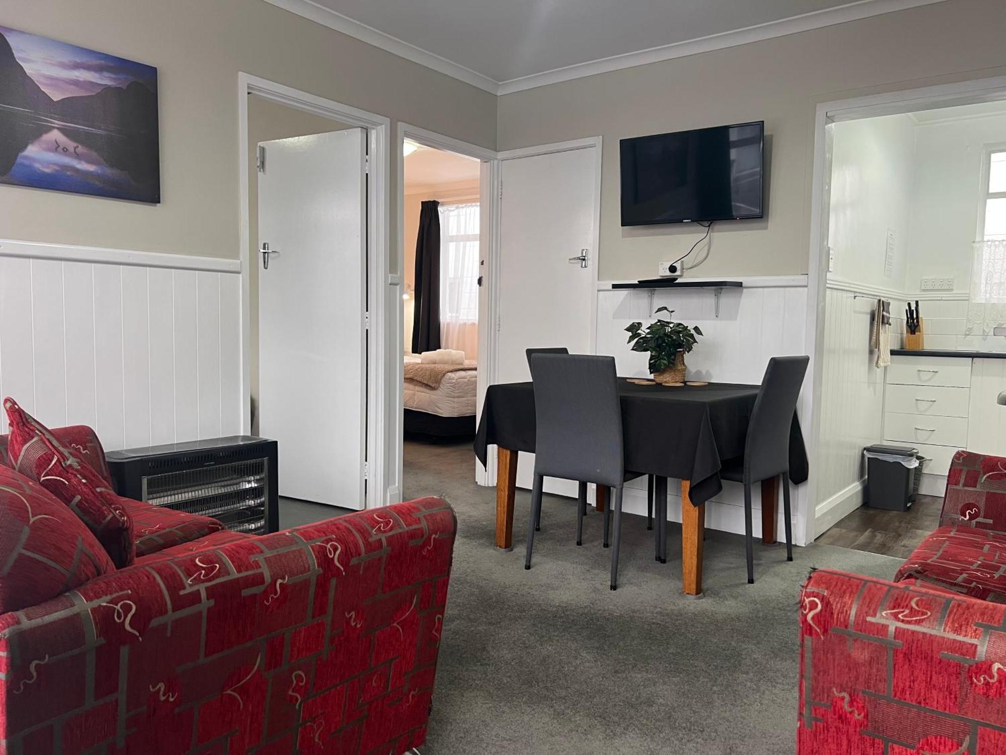 High Street Living Motel Піктон Екстер'єр фото