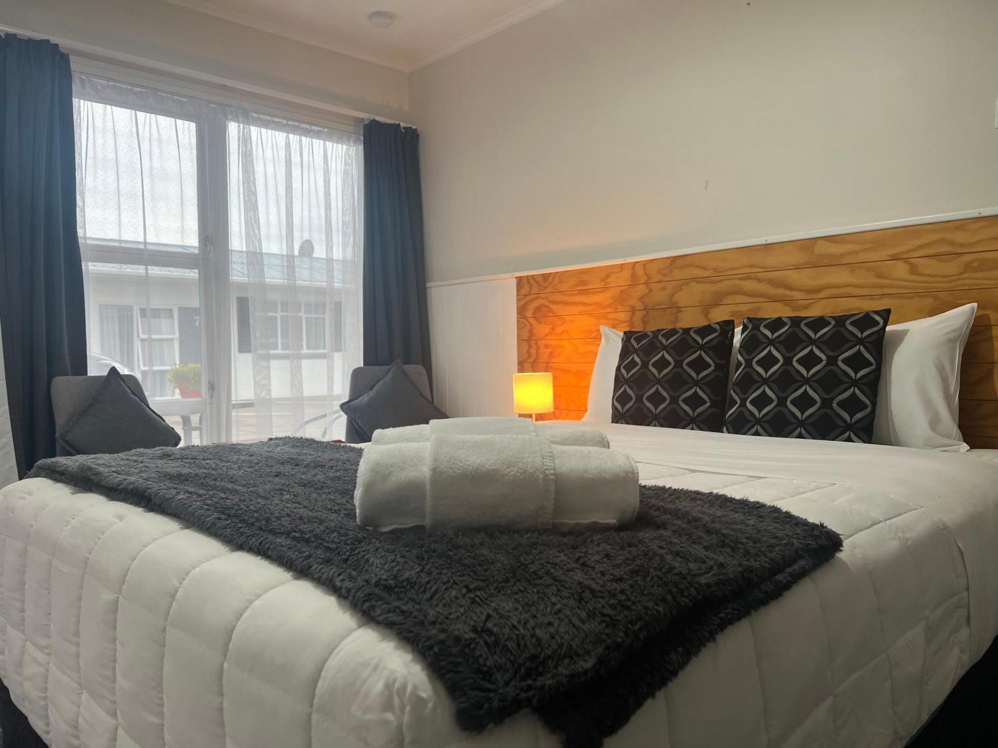 High Street Living Motel Піктон Екстер'єр фото