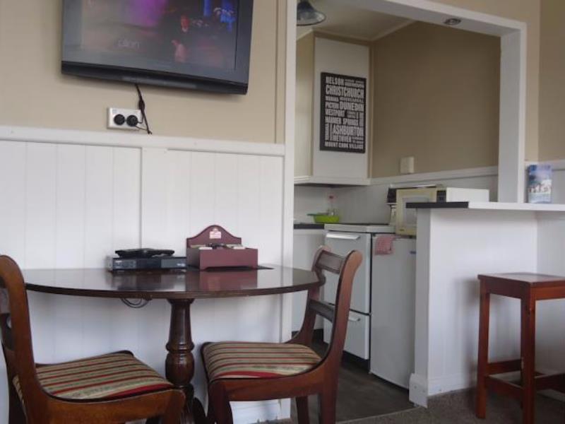 High Street Living Motel Піктон Екстер'єр фото