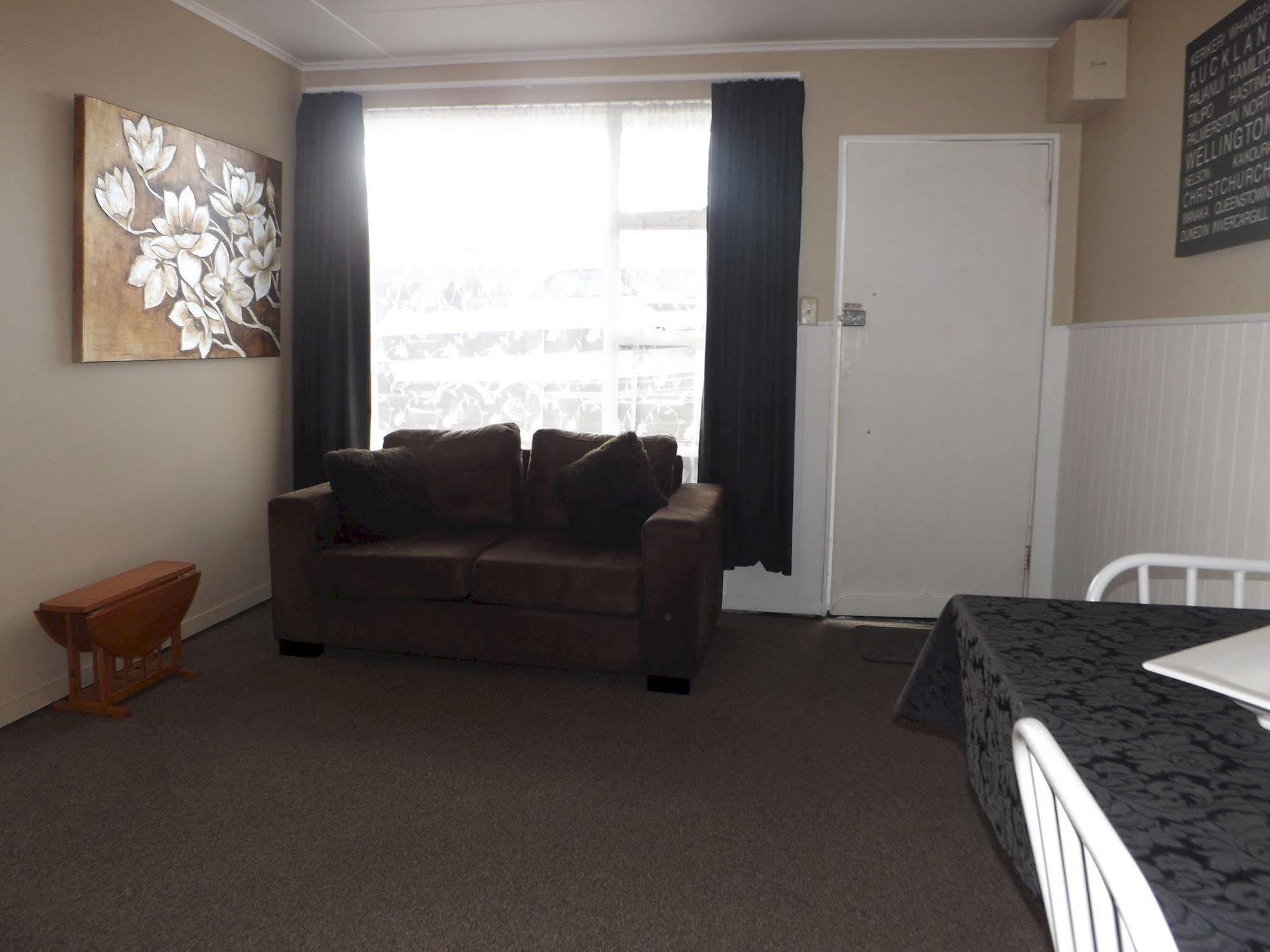 High Street Living Motel Піктон Екстер'єр фото