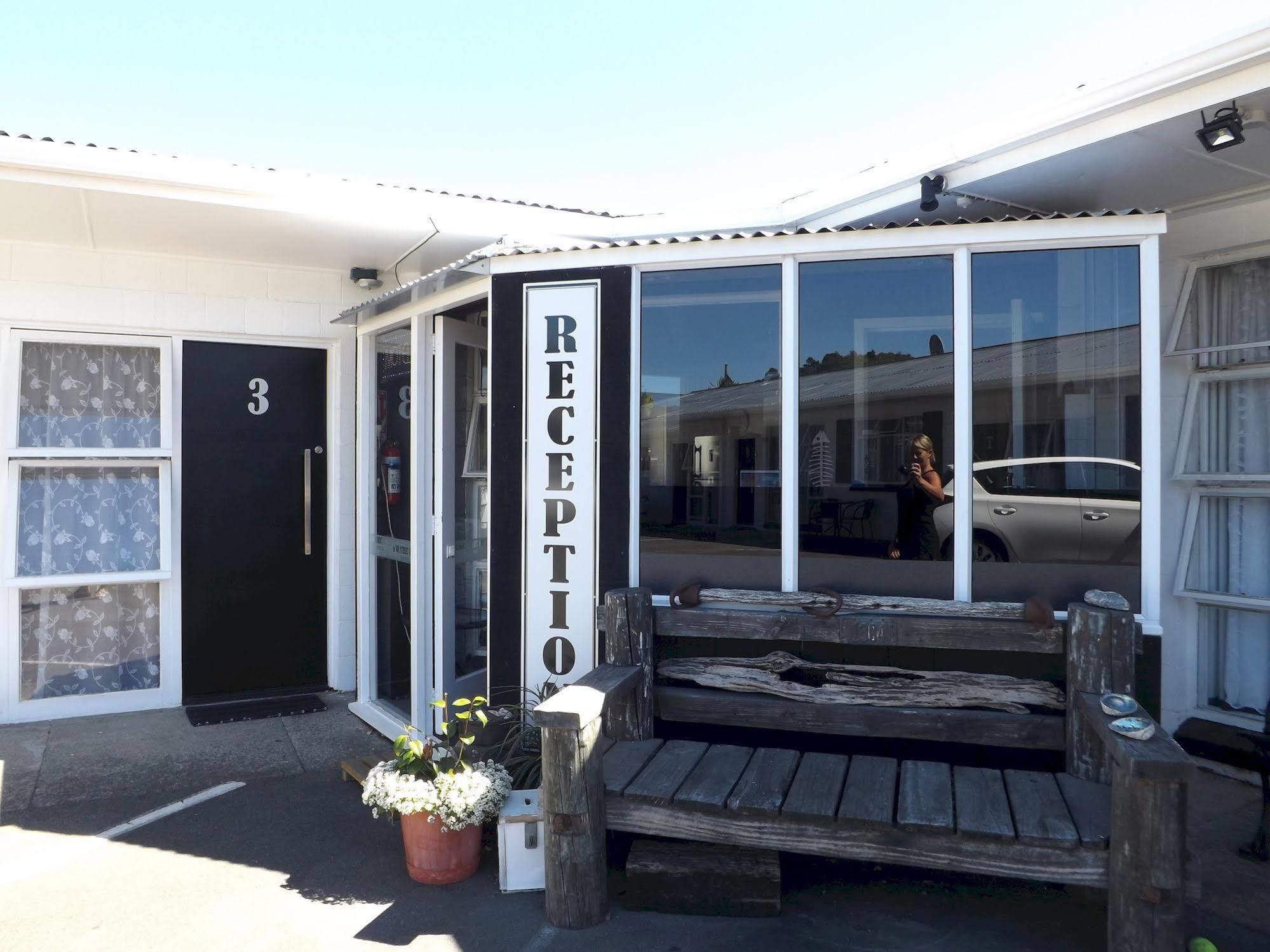 High Street Living Motel Піктон Екстер'єр фото