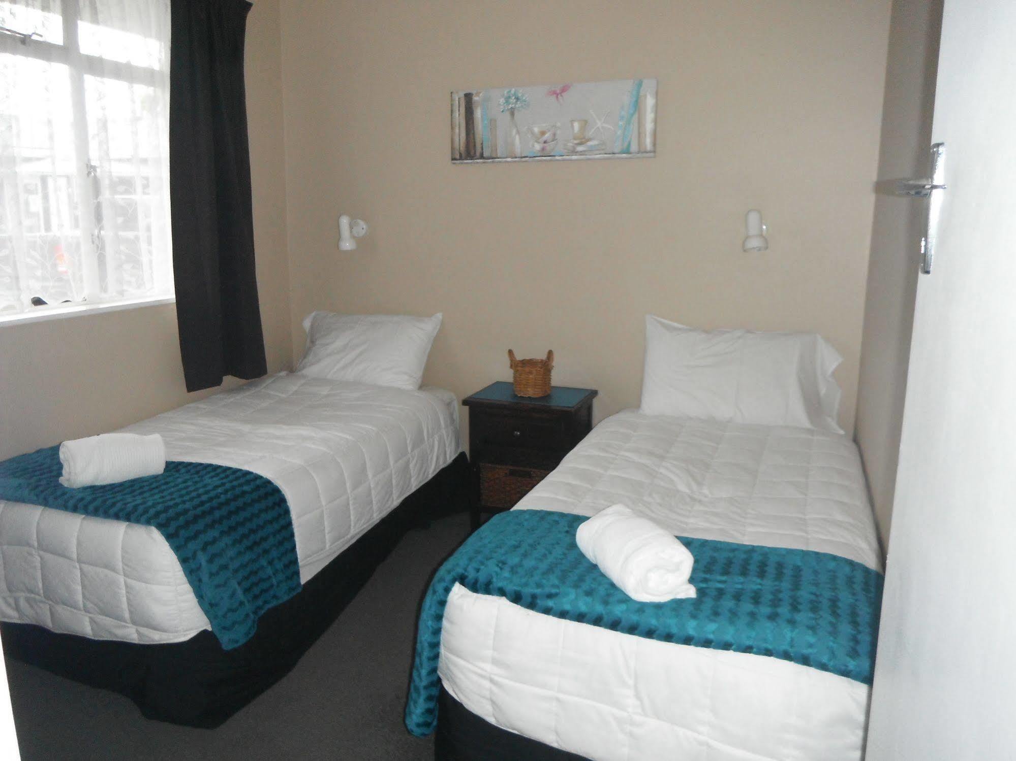High Street Living Motel Піктон Екстер'єр фото