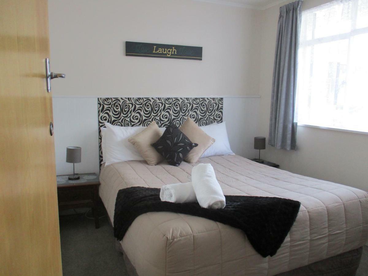 High Street Living Motel Піктон Екстер'єр фото